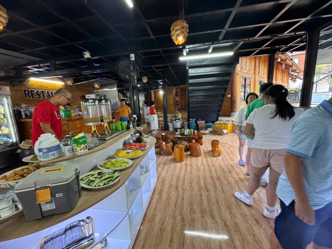 Plum Homestay Dong Van  Buitenkant foto